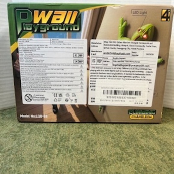 PWall‎ Playground Climbing Chameleon LED Flexible Movement Wall Floor Mode NIB - Picture 2 of 7